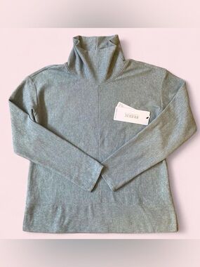 RBX gray long sleeve fleece top